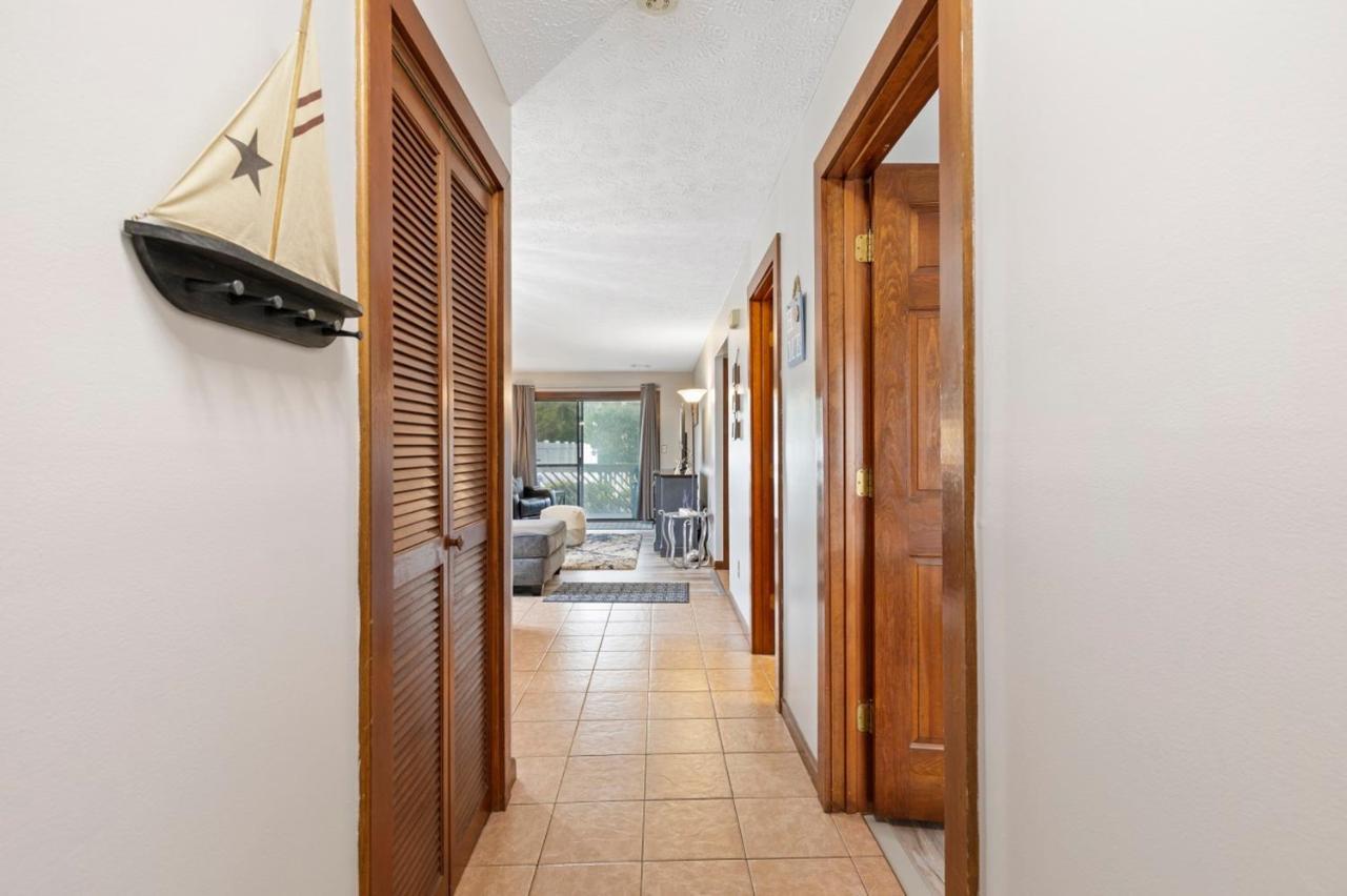 Spacious Modern Condo - 1St Floor - One Block To The Beach マートルビーチ エクステリア 写真